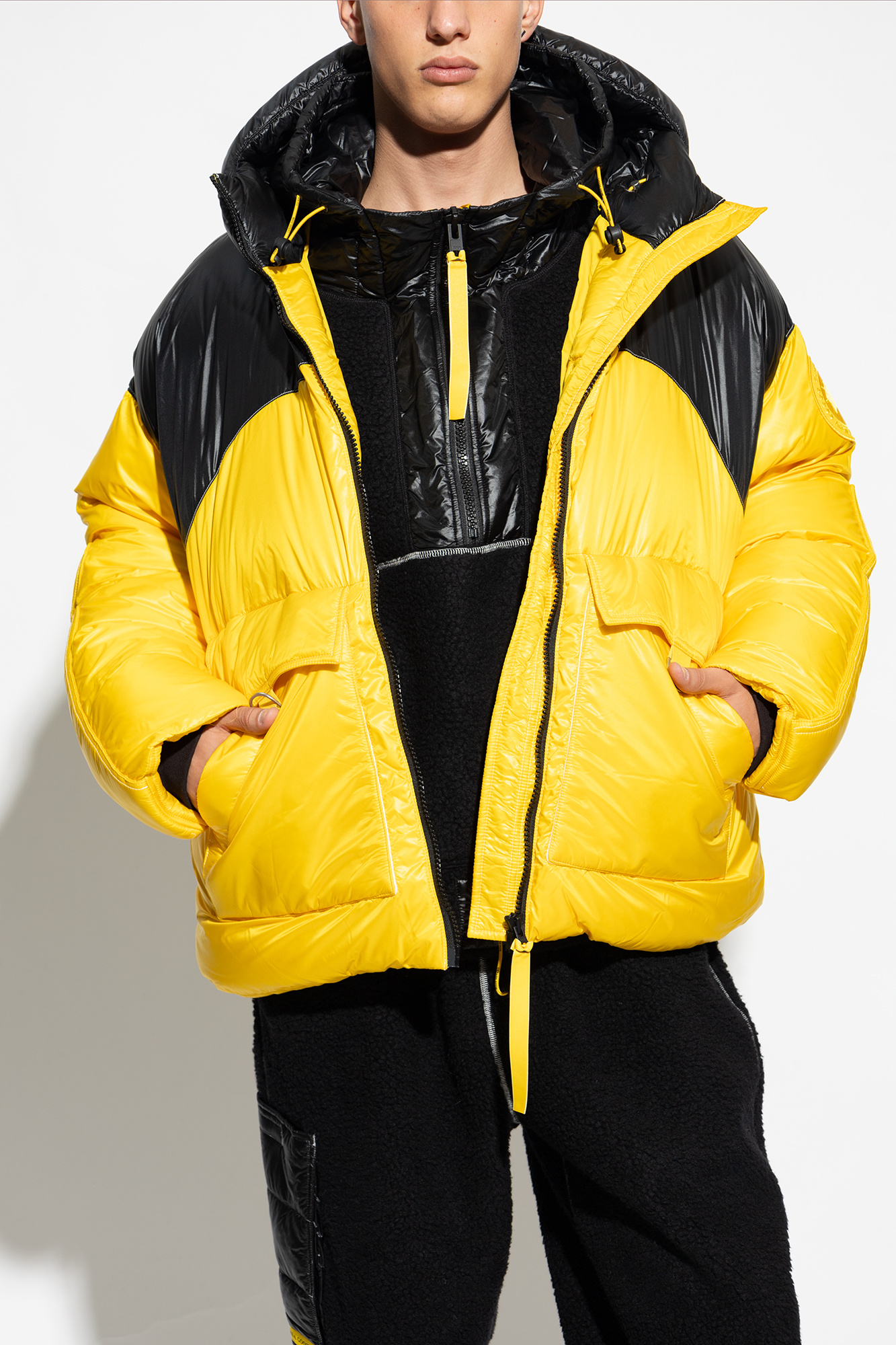 Canada goose logo yellow best sale